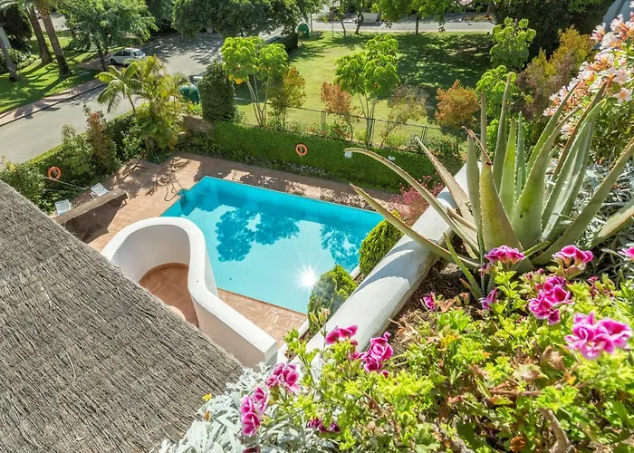 Hanami Alcazaba Penthouse Lägenhet Estepona