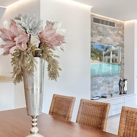 Hanami Alcazaba Penthouse * إِستيبونا