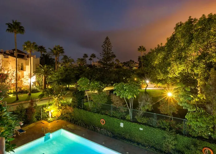 Hanami Alcazaba Penthouse Apartment Estepona