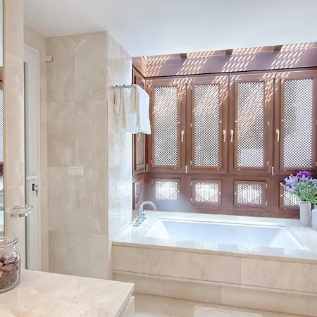 Hanami Alcazaba Penthouse * אסטפונה