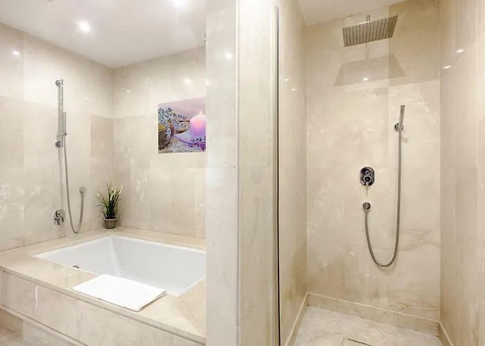 Hanami Alcazaba Penthouse Lejlighed Estepona